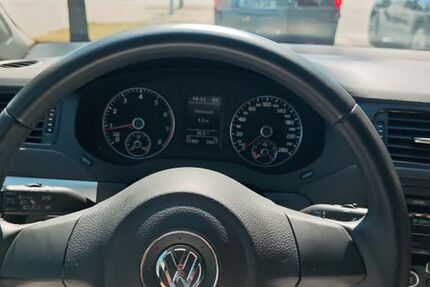 VW Jetta 70.000 km 9.500 &euro; München 81377