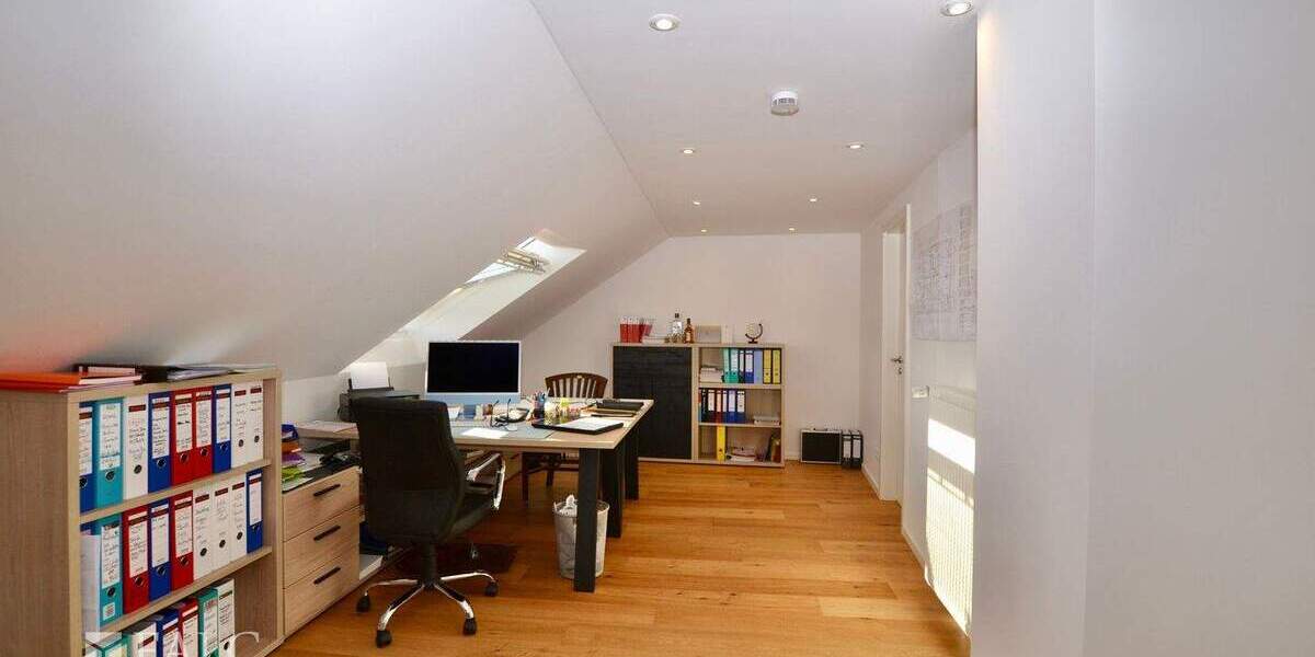 Reihenmittelhaus Fürstenfeldbruck - 4 Zimmer, 130 m&sup2;, 849.000&euro; | Angebot:25742770