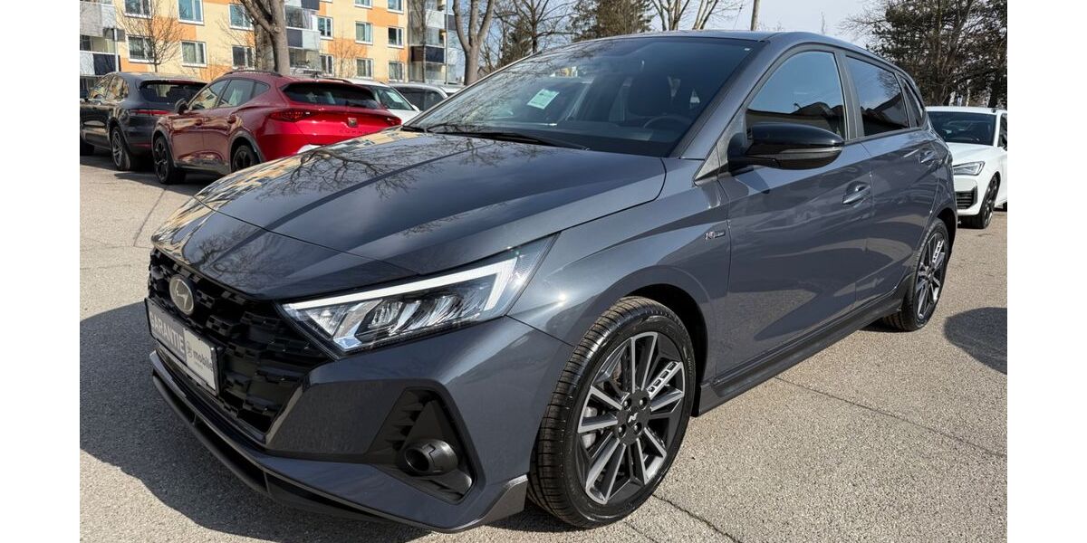 Hyundai i20 44.536 km 18.699 &euro; München 81243