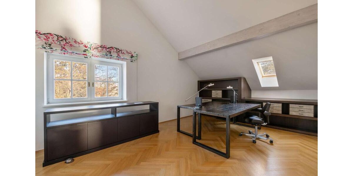 Villa München Nymphenburg - 9 Zimmer, 389 m&sup2;, 9.900&euro; | Angebot:25255917