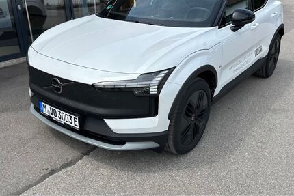 Volvo EX30 9.999 km 47.999 € Baierbrunn 82065