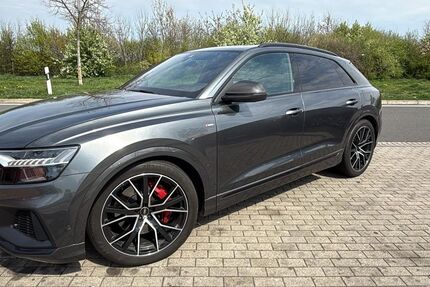 Audi Q8 180.000 km 44.900 &euro; München 81243