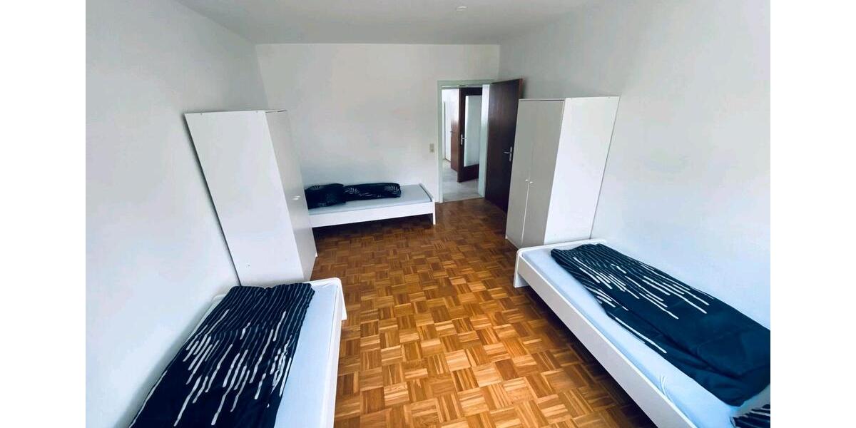 Einfamilienhaus München Messestadt Riem - 10 Zimmer, 200 m&sup2;, 4.500&euro; | Angebot:26395380