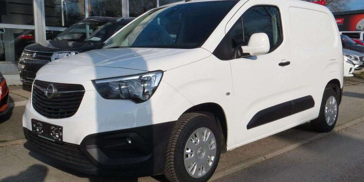 Opel Combo 45.940 km 10.999 &euro; München 81825