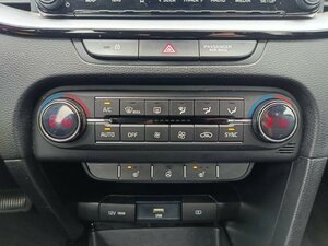 Kia CEED_SW 1.4T DCT7 VIS KOMF NAV Vision 90.200 km 14.490 &euro; Höhenkirchen-Siegertsbrun 85635