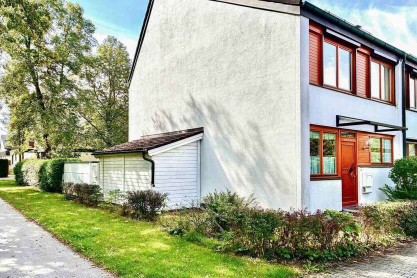 Haus zum Kaufen in Ottobrunn 847.000 € 139.19 m²