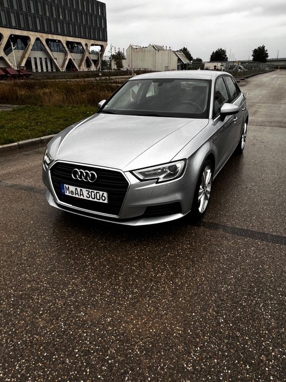 Audi A3 209.000 km 13.750 € München 81927
