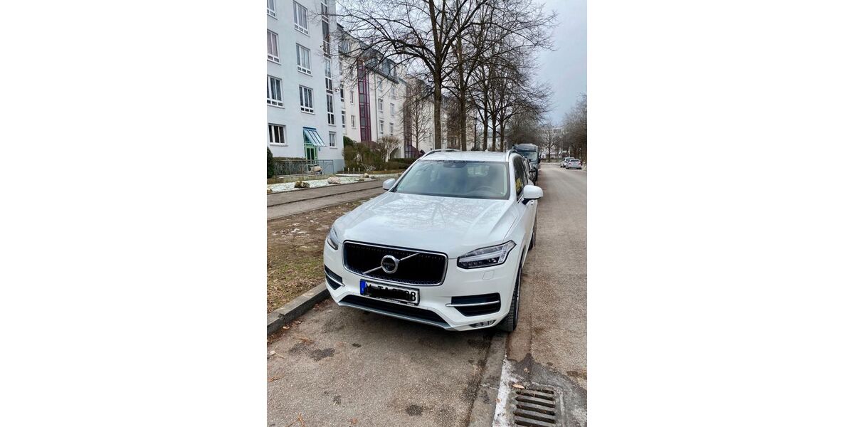 Volvo XC90 97.000 km 33.600 &euro; München 81927