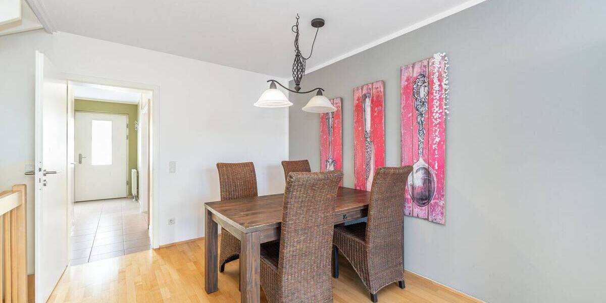 Reihenmittelhaus München Trudering-Riem - 6 Zimmer, 110 m&sup2;, 595.000&euro; | Angebot:26276688