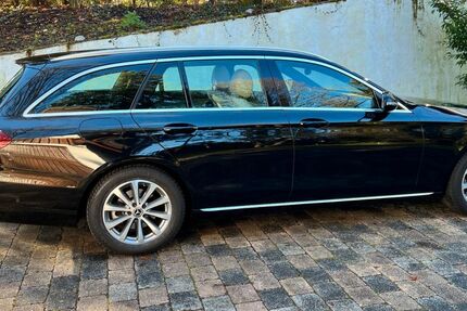 Mercedes-Benz E 250 130.000 km 19.800 &euro; Icking (München-Süd) 82057
