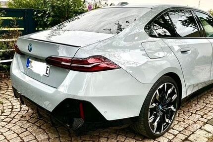 BMW i5 30.000 km 64.900 &euro; München 80999