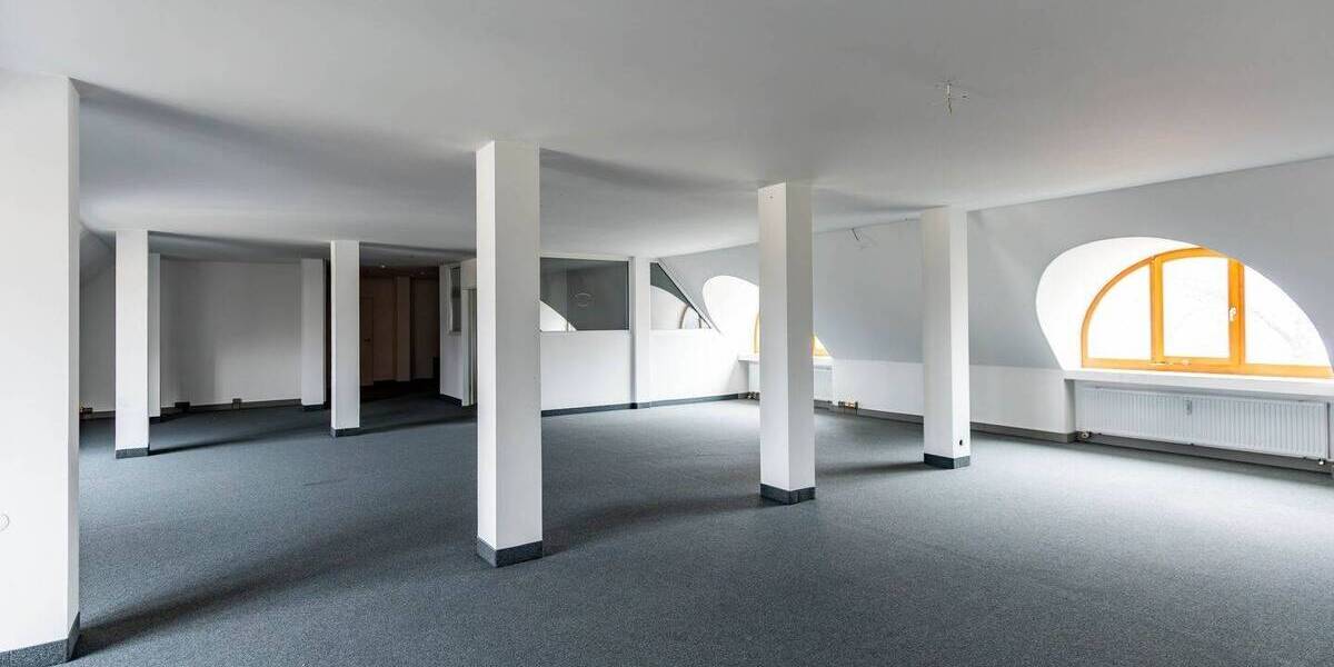Gewerbeobjekt Haar - 7 Zimmer, 296 m&sup2;, 3.200&euro; | Angebot:23624399