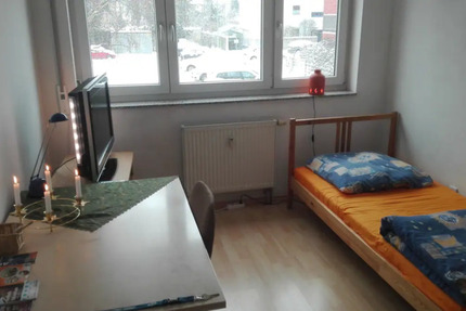 Helles, möbliertes Zimmer in 2er-WG in München – ruhige Lage 1 zimmer