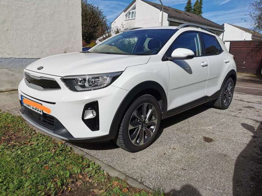 Kia Stonic 49.000 km 15.350 € Gauting 82131