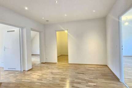 Wohnung München Altstadt-Lehel - 3 Zimmer, 91 m&sup2;, 2.279&euro; | Angebot:26630551