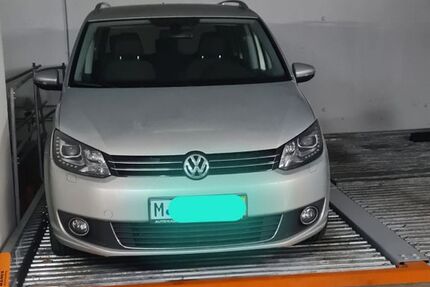 VW Touran 188.984 km 6.499 &euro; München 81371