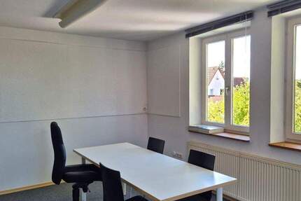 Helle Bürofläche in Wörth zimmer