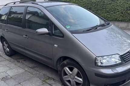Seat Alhambra 198.000 km 4.999 &euro; München 81377