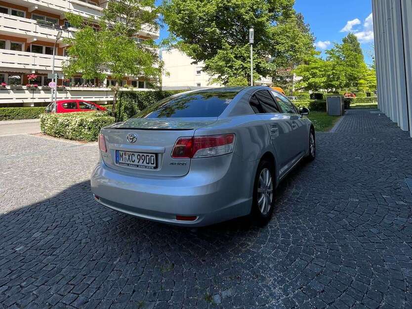 Avensis