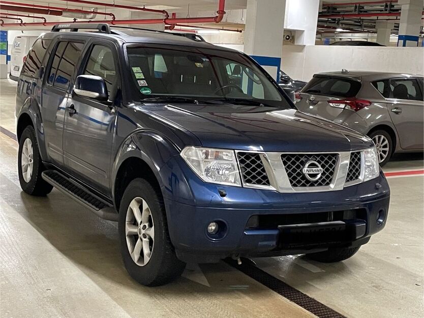 Nissan Pathfinder 108.000 km 12.480 € Germering bei München (7km westl. von München) 82110