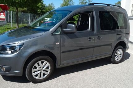 VW Caddy 148.000 km 12.950 &euro; München 81249