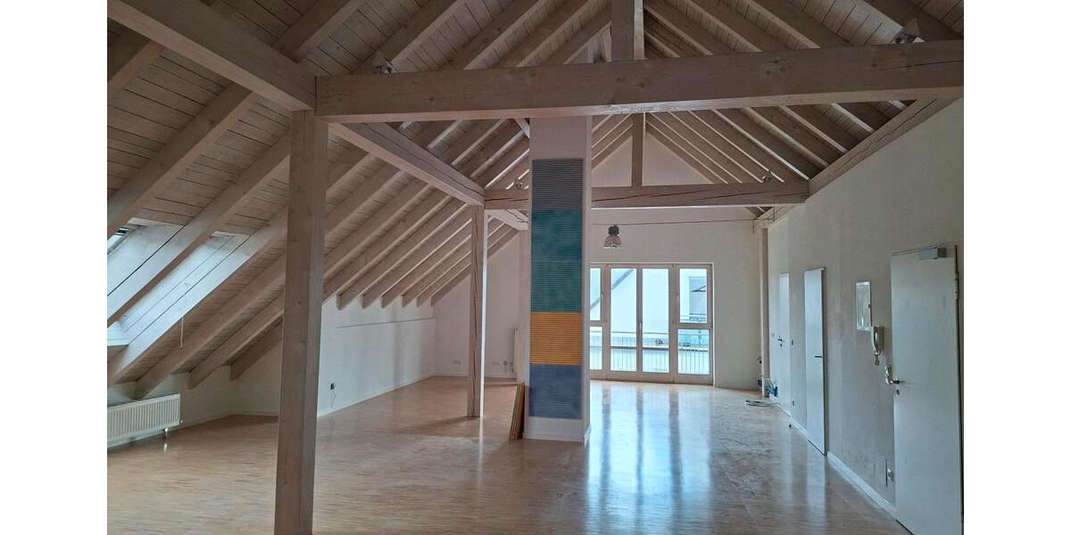 Dachgeschoßwohnung München Sendling-Westpark - 3 Zimmer, 125 m&sup2;, 2.200&euro; | Angebot:26300360