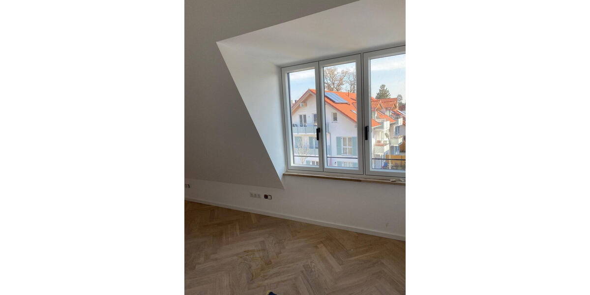 Doppelhaushälfte München Allach-Untermenzing - 7 Zimmer, 165 m&sup2;, 1.560.000&euro; | Angebot:26041234