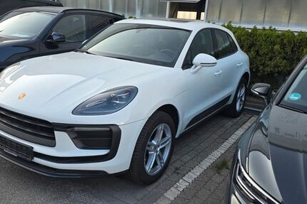 Porsche Macan 52.300 km 52.899 &euro; München 80689