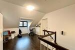 Dachgeschoßwohnung München Feldmoching-Hasenbergl - 4 Zimmer, 132 m&sup2;, 2.480&euro; | Angebot:26624071