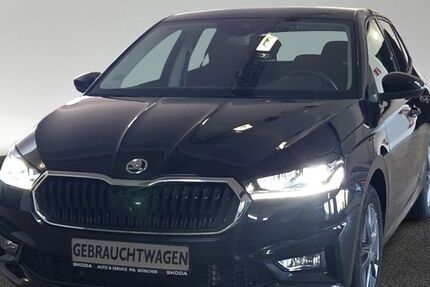 Skoda Fabia 16.200 km 23.460 &euro; München 80935