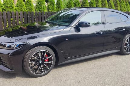 BMW i4 13.700 km 54.900 € Neubiberg 85579