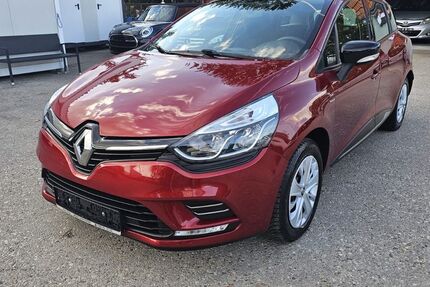 Renault Clio 112.411 km 5.000 &euro; München 81249