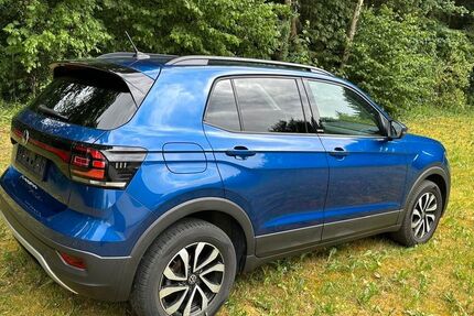 VW T-Cross 76.096 km 17.000 &euro; Putzbrunn 85640