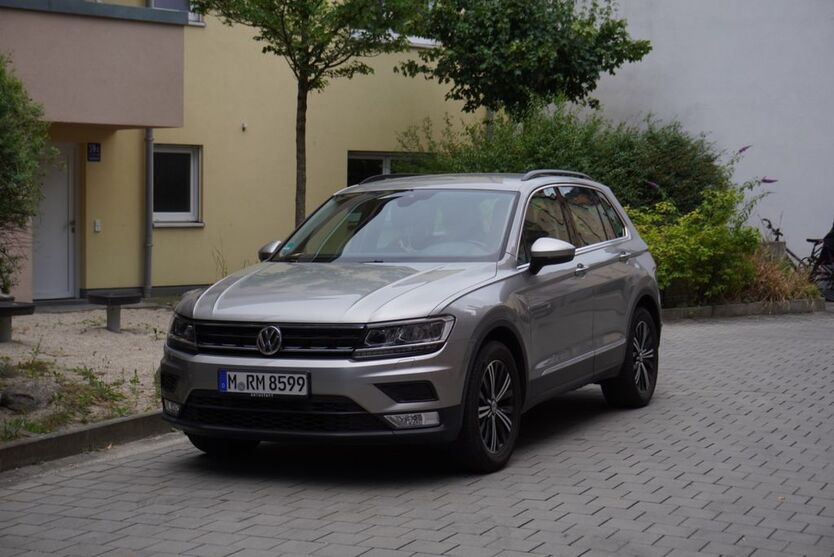 VW Tiguan 99.500 km 14.500 € München 80335