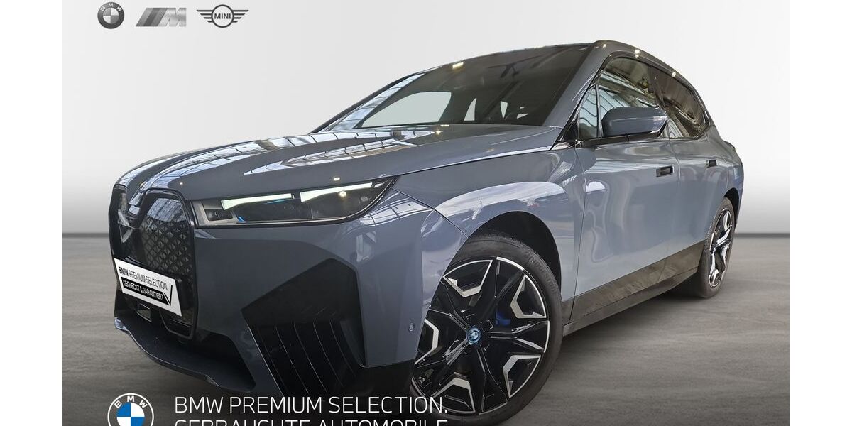 BMW iX 29.981 km 75.490 € Germering 82110