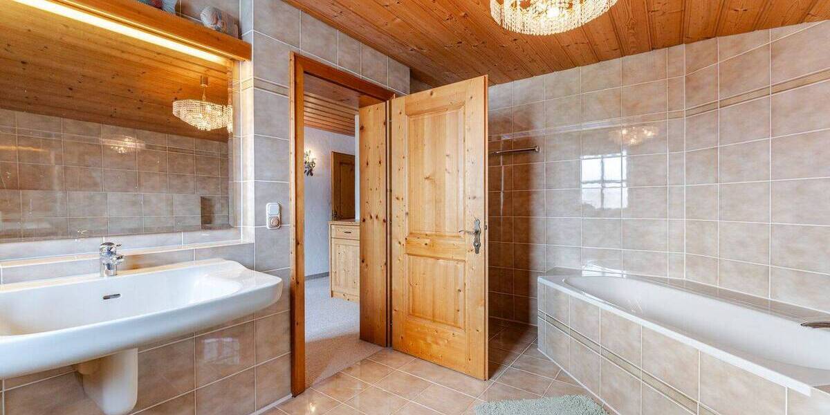 Einfamilienhaus Straßlach-Dingharting / Großdingharting Großdingharting - 6 Zimmer, 247 m&sup2;, 1.790.000&euro; | Angebot:25666542