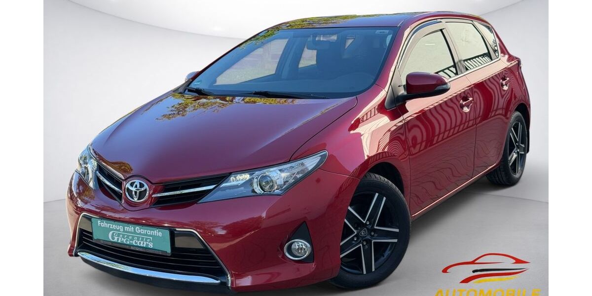 Toyota Auris 49.637 km 9.990 &euro; München 81825
