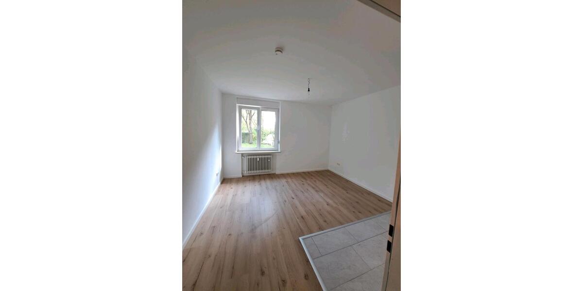 Erdgeschoßwohnung München Aubing-Lochhausen-Langwied - 2 Zimmer, 34 m&sup2;, 1.250&euro; | Angebot:26238973