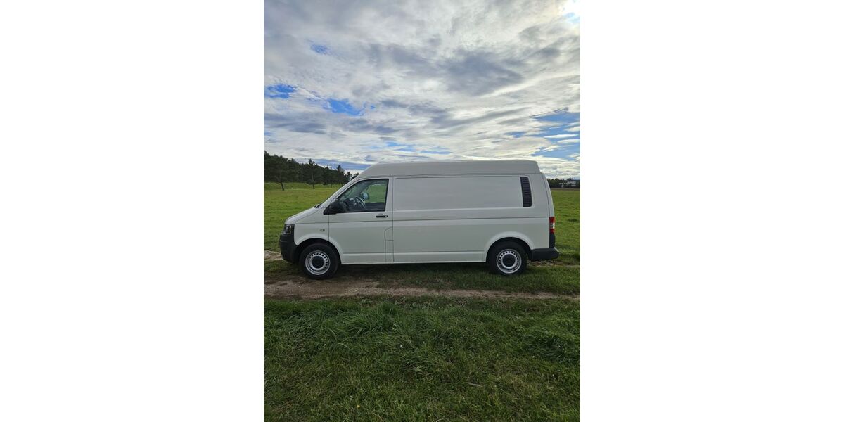 VW T5 Transporter 140.000 km 17.000 &euro; München 80805