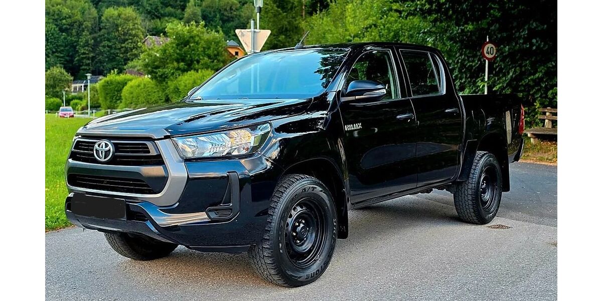 Toyota Hilux 190.500 km 20.500 &euro; München 80997