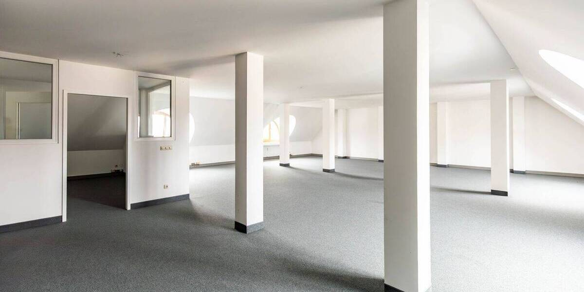 Gewerbeobjekt Haar - 7 Zimmer, 296 m&sup2;, 3.200&euro; | Angebot:23624399
