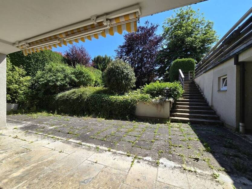 Großzügiges Anwesen inkl. EinliegerWohnung und Baureserve in Brunnthal