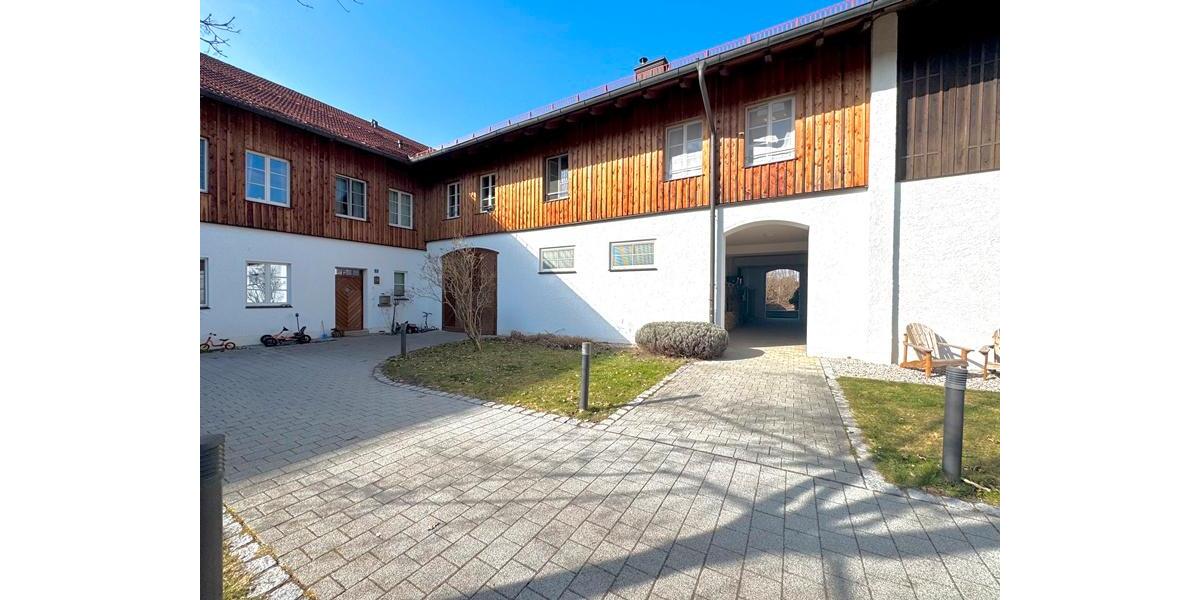 Dachgeschoßwohnung Oberpframmern - 3.5 Zimmer, 225 m&sup2;, 2.900&euro; | Angebot:26165292