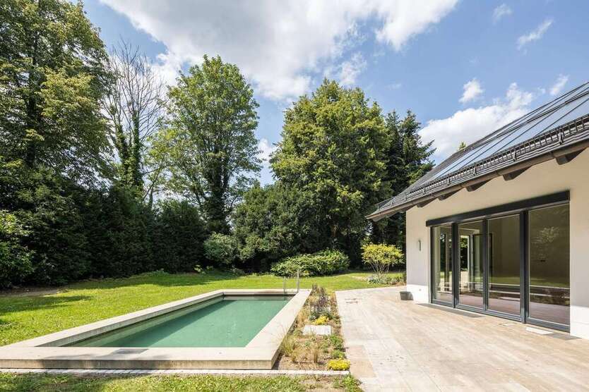 Haus zum Mieten in Grünwald 11.200 € 452 m²