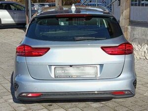 Kia Ceed SW / ceed SW CEED SW 1.5T 140 DCT7 VIS KOMF+ 15.787 km 23.490 € Höhenkirchen-Siegertsbrun 85635