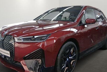 BMW iX 17.773 km 51.480 € München 81827