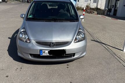 Honda Jazz 189.000 km 2.600 € München 80639
