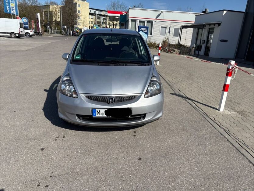 Honda Jazz 189.000 km 2.600 € München 80639