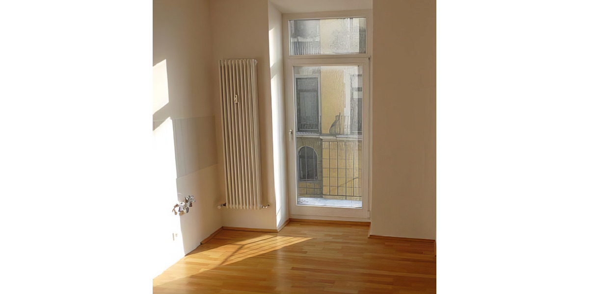 Altbauwohnung am Harras mit Balkon - 3,5 Zimmer 3.5 zimmer