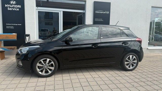 Hyundai i20 30.100 km 12.490 &euro; Straßlach bei München 82064